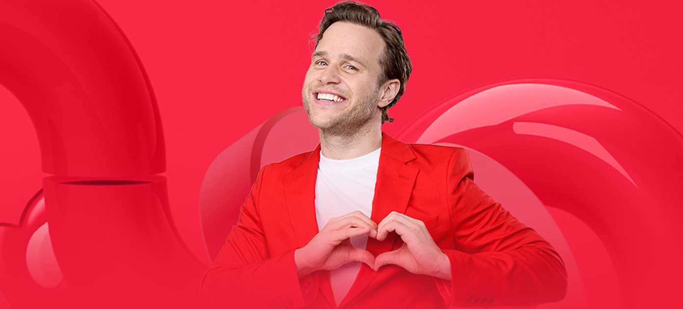 Olly Murs shows Heart symbol - Heart Bingo Welcome Offer